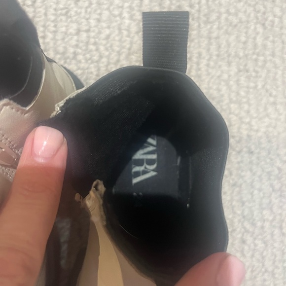 H and M and Zara boots size 8.5 3 pairs - Picture 3 of 11